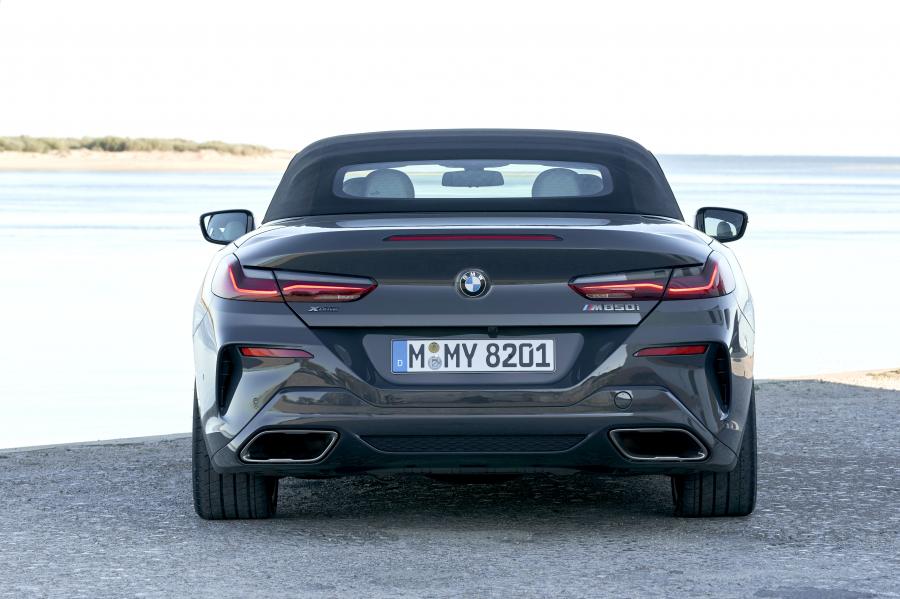  BMW M850i xDrive Convertible (G14) 2018 года  (WW) (фото 102 из 183)